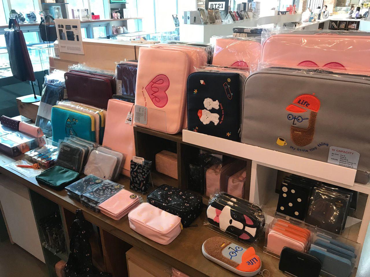 Seoul Attraction: Book Park, Itaewon. An Amazing Photogenic Library.